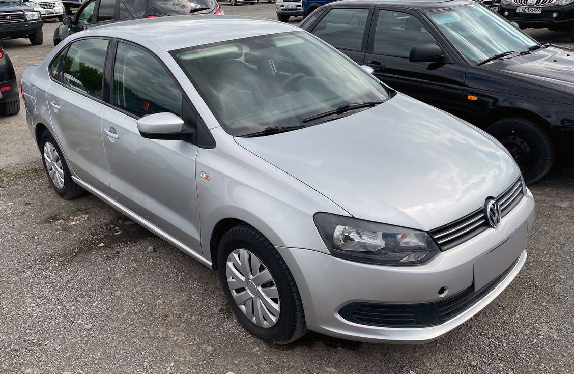 Прокат Volkswagen Polo в Тюмени без водителя - 1800 в день