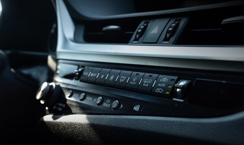 Lexus ES