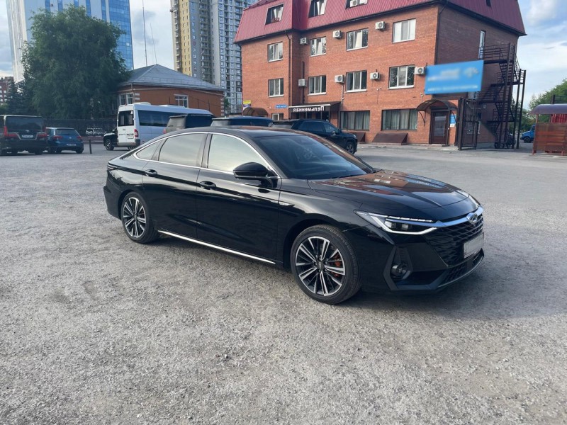 Chery Arrizo 8
