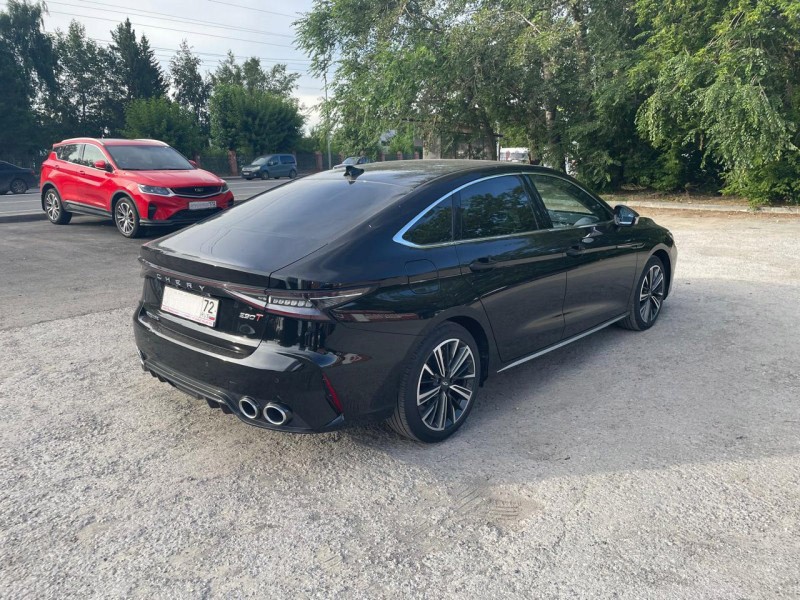 Chery Arrizo 8
